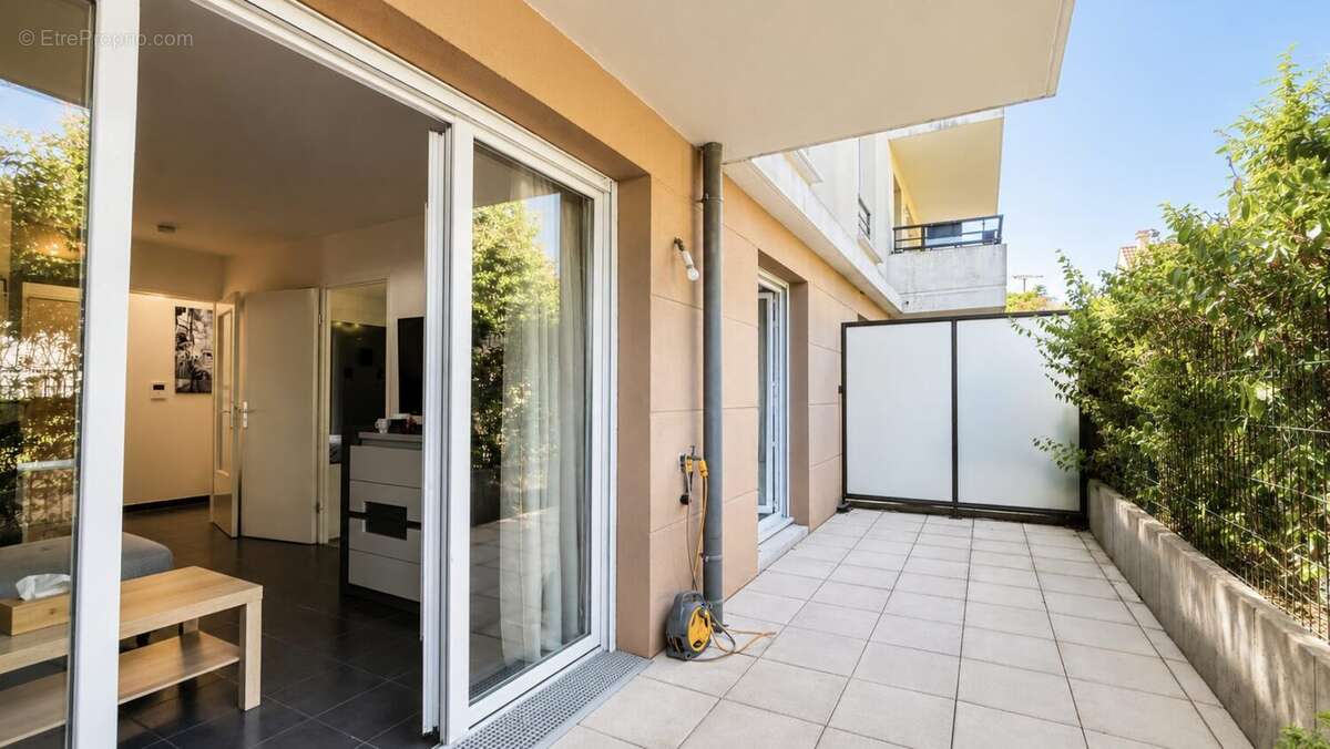 Appartement 38 m² à Livry-Gargan  - photo 2