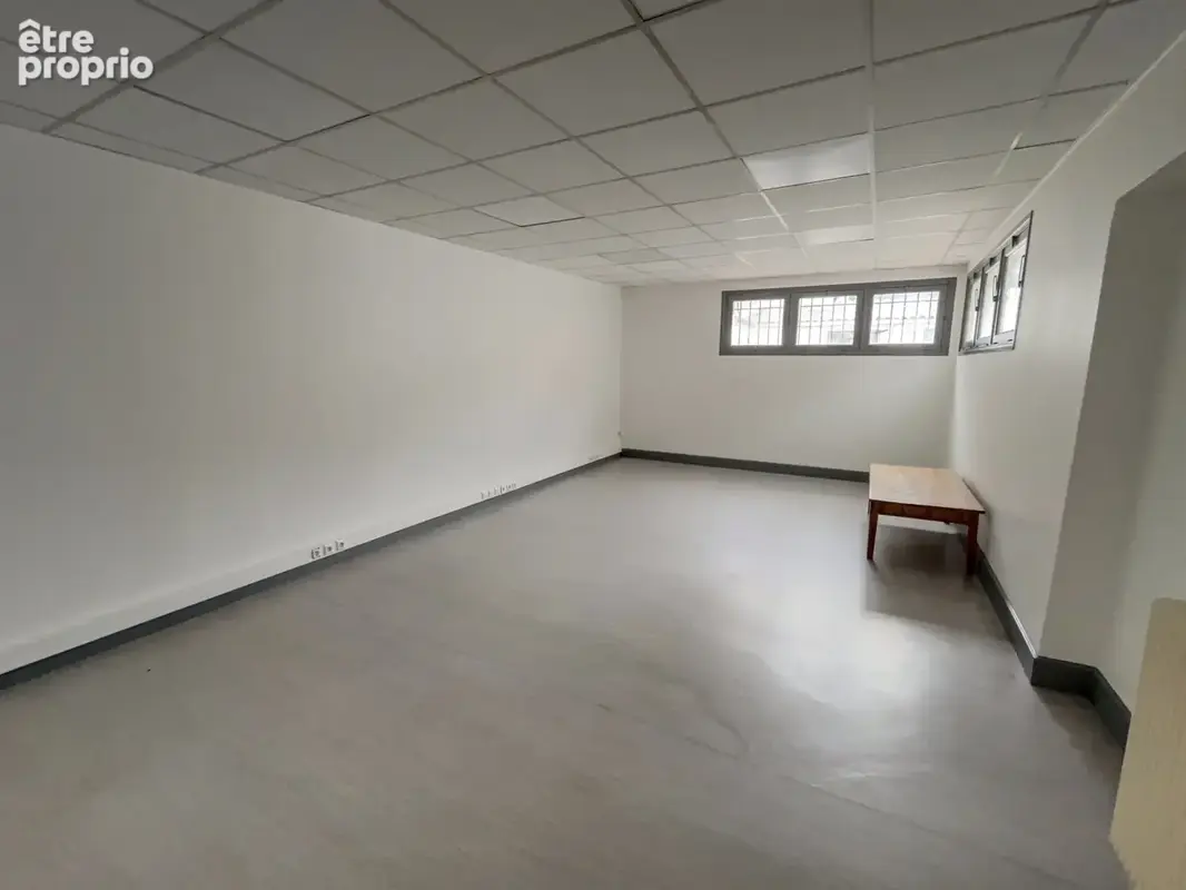 À vendre   Immeuble avec local commercial + Grand duplex avec parking - photo 3