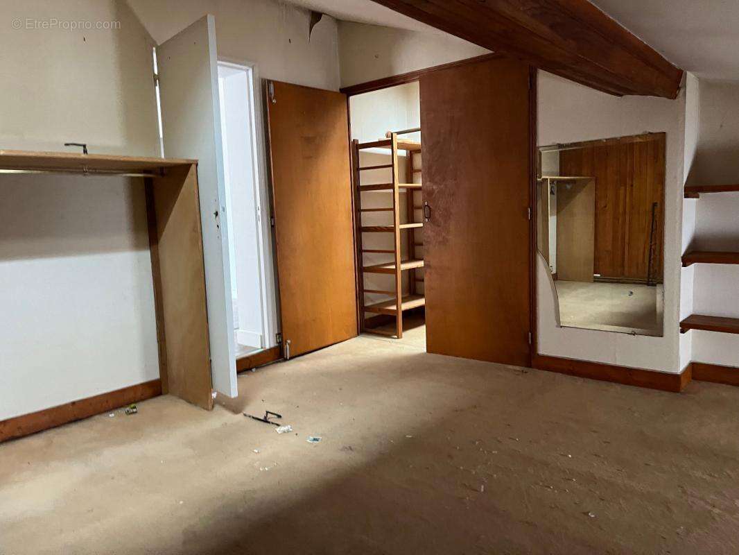 Maison 300 m² avec garage 72 m² à rénover Libourne - photo 33