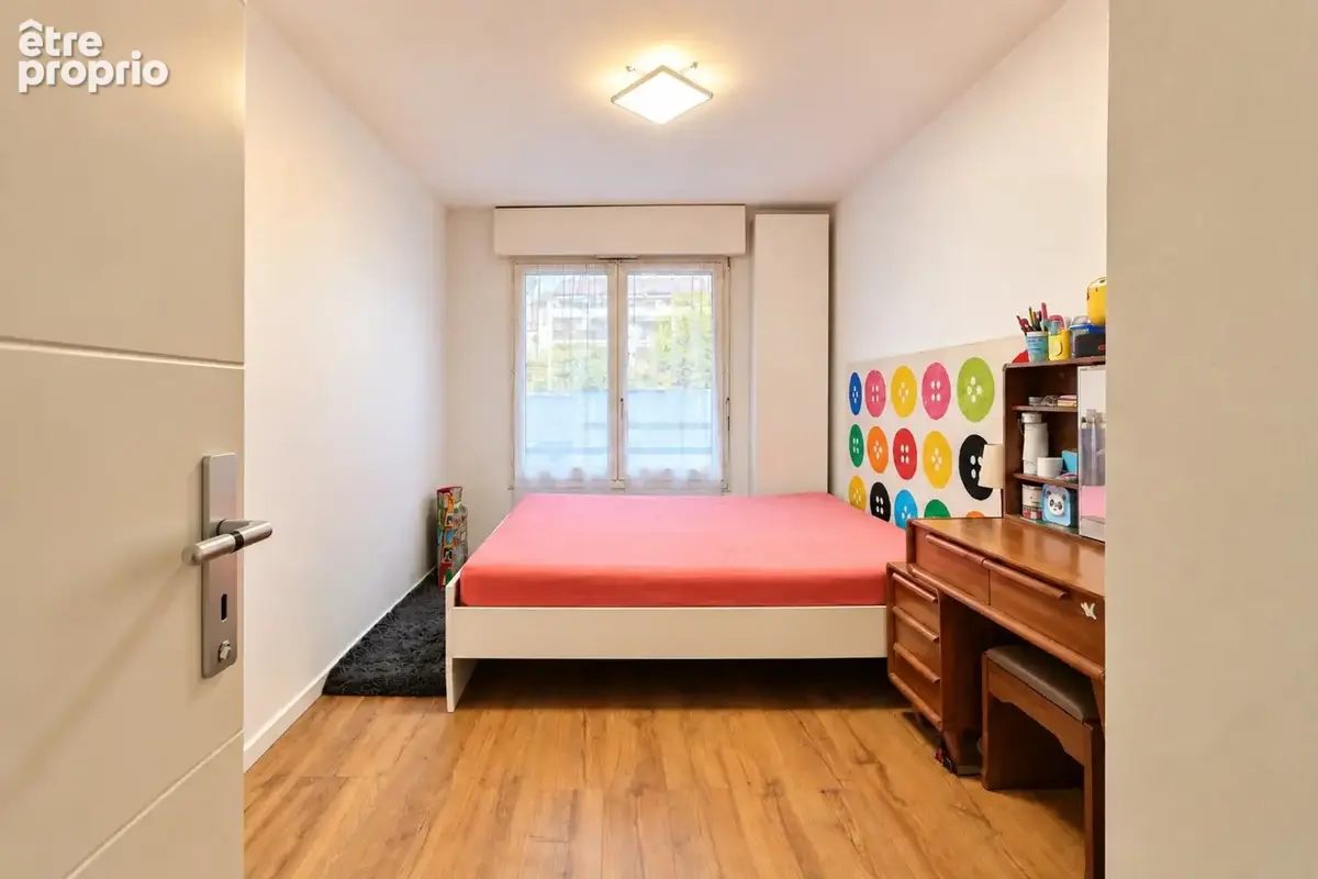 LYON 6e – BELLECOMBE – Appartement familial 132 m² – 4 chambres – 2 balcons – garage - photo 9