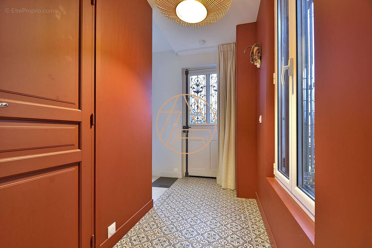 Maison à SAINT-MAUR-DES-FOSSES