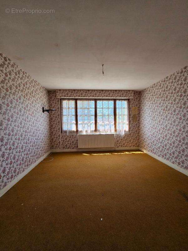 Maison à MAROLLES-LES-BRAULTS