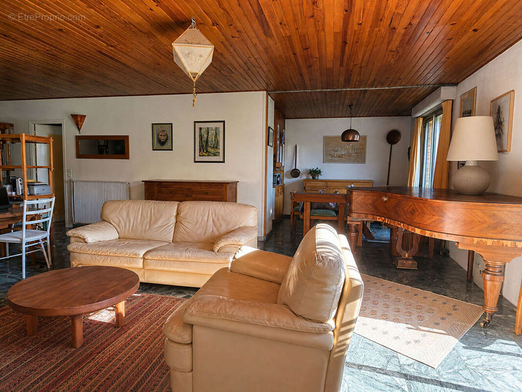 Maison à MONTMORENCY