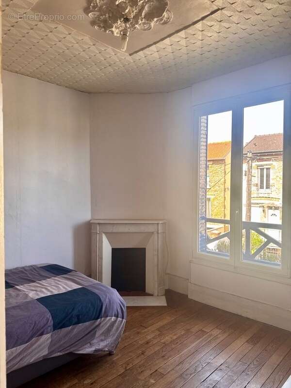 Le Perreux-sur-Marne – Maison avec jardin et garage- Quartier recherché et au calme - photo 5