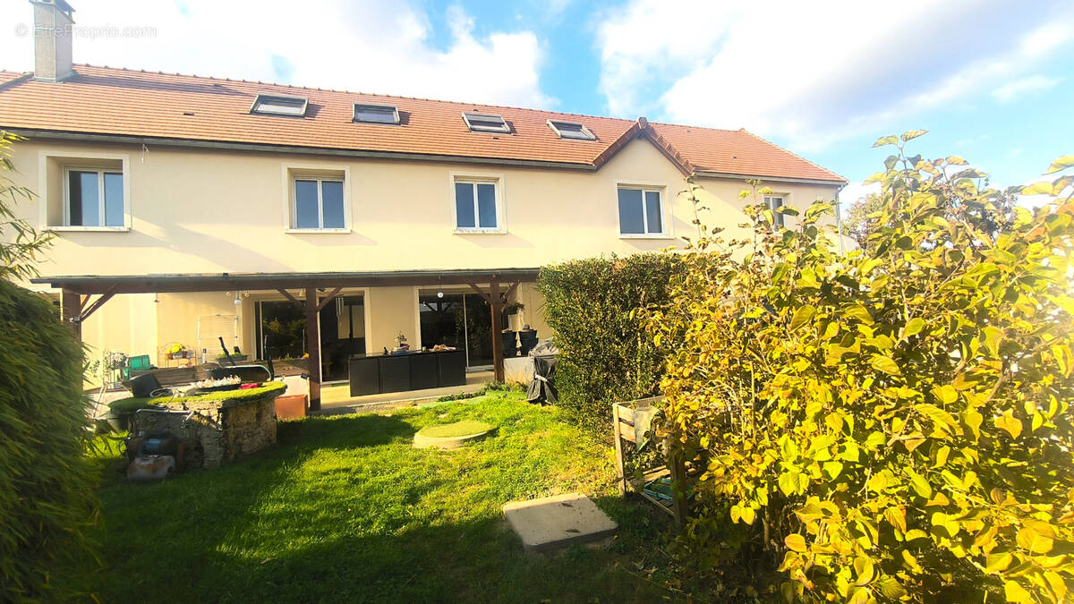 Maison à CHEZY-SUR-MARNE