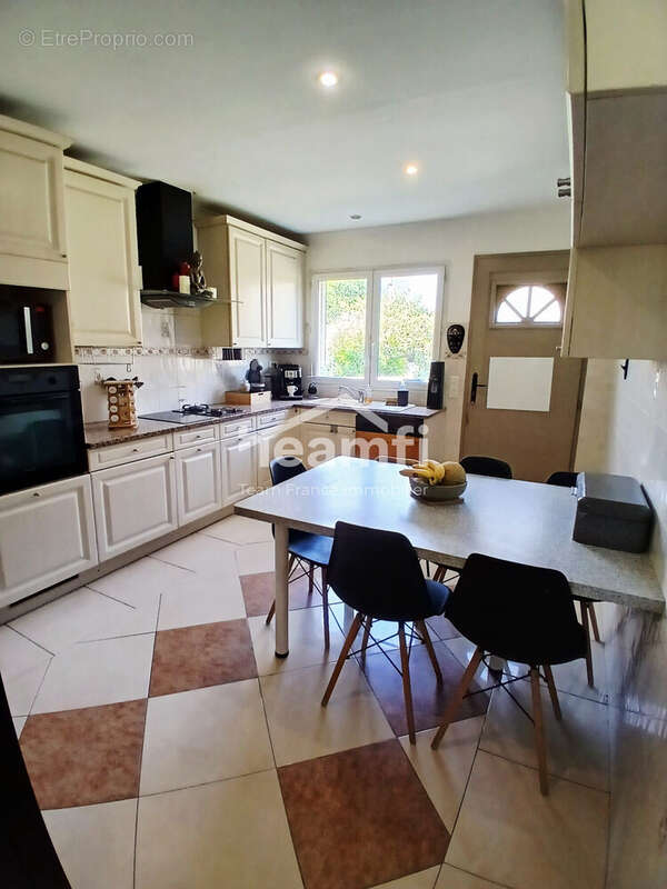 Maison à SAINT-CHRISTOL-LES-ALES