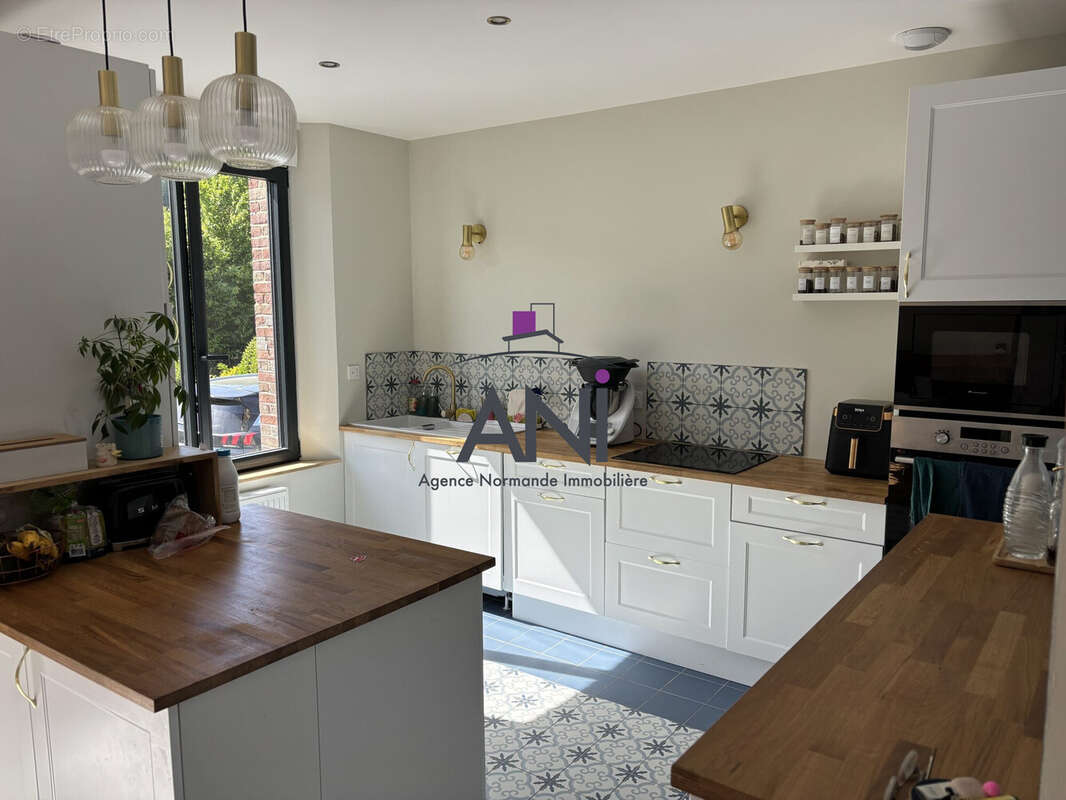 Maison à SAINT-HELLIER