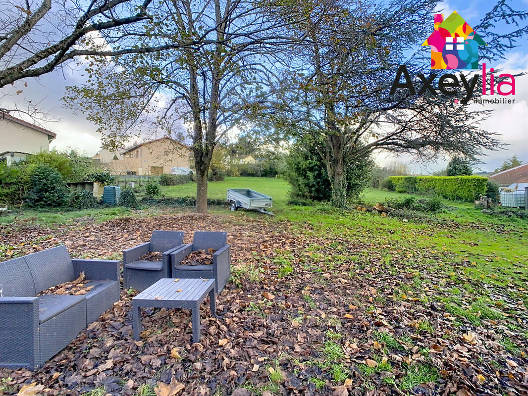 Maison à LA PACAUDIERE