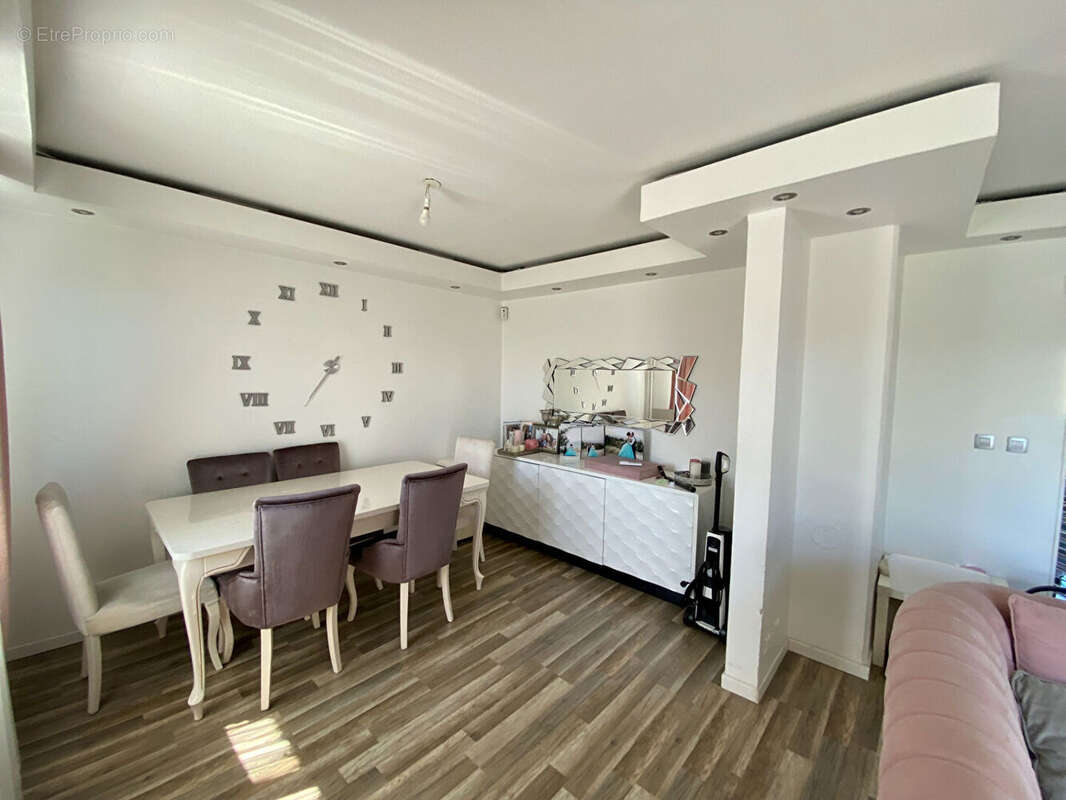 Appartement à VAULX-EN-VELIN