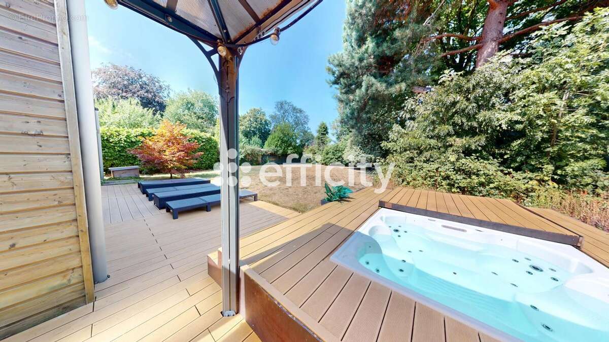 Locaux/Biens immobiliers - photo 2