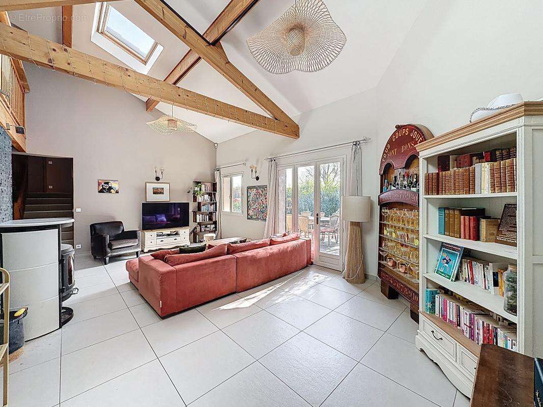 Maison à CHAZAY-D'AZERGUES