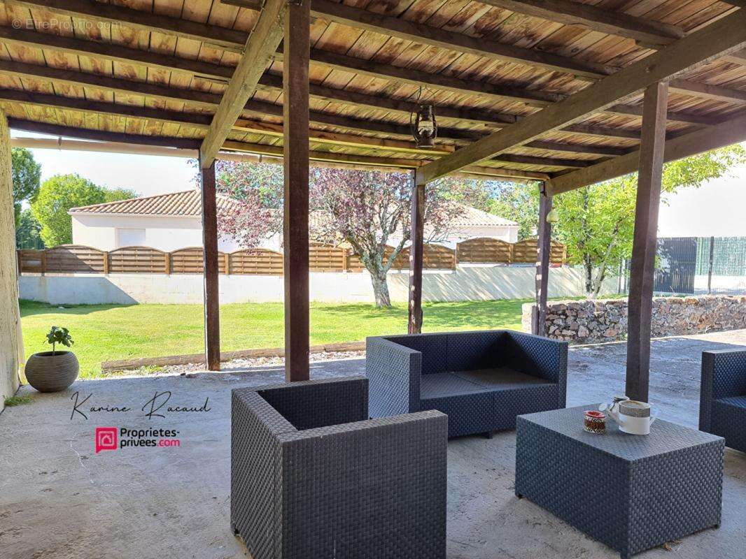 Maison à VENANSAULT