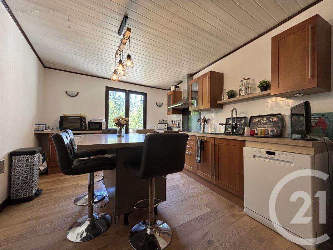 Maison 280 m² à Aixe-Sur-Vienne  - photo 17
