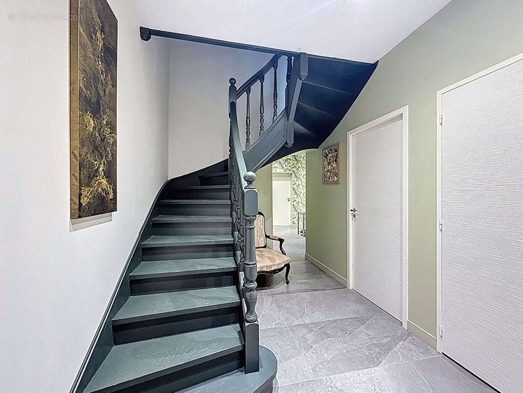 Maison à AURIAC-SUR-VENDINELLE