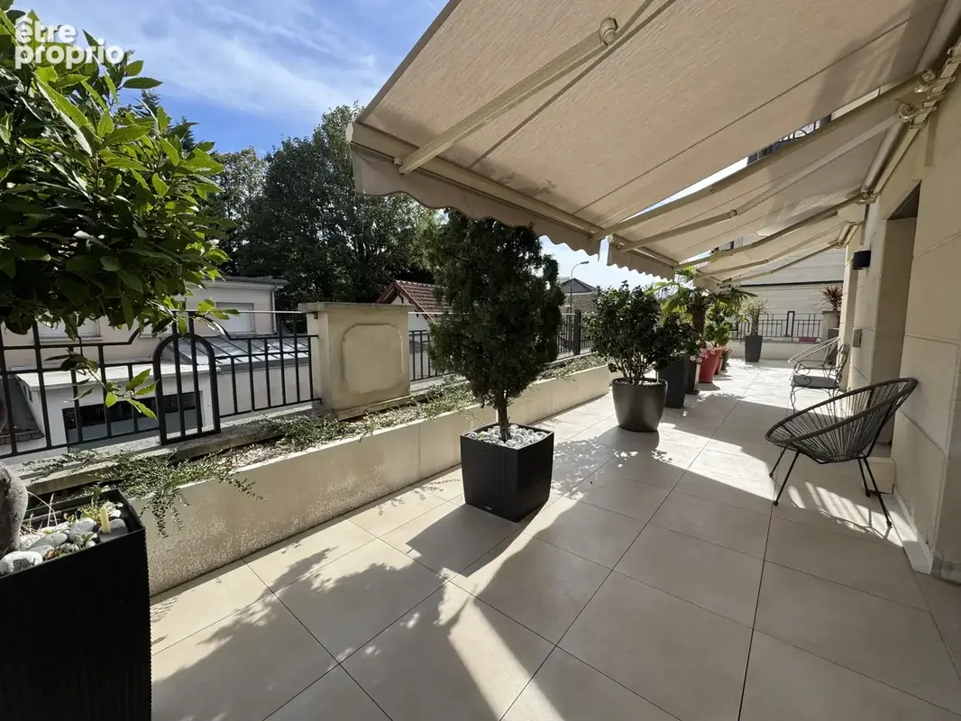 St Maur la Varenne 5p117m2 et 120m2 de terrasse - photo 2