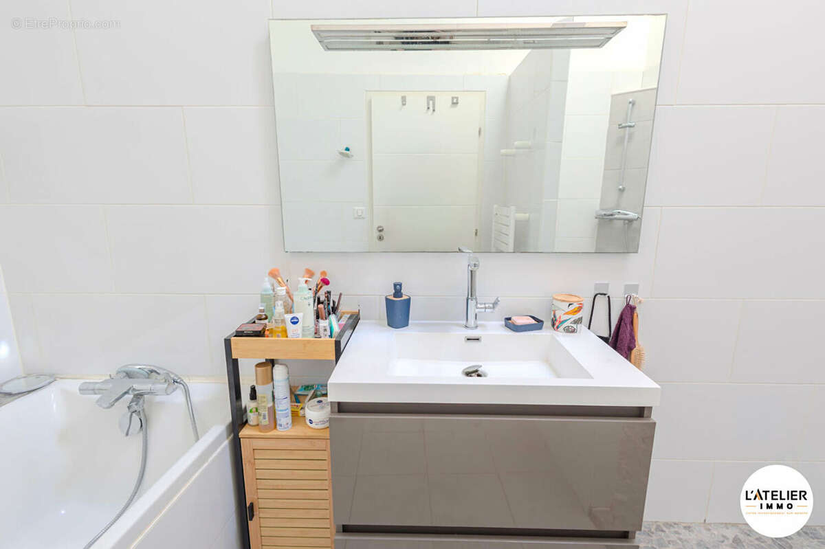 Maison à VELAINE-SOUS-AMANCE