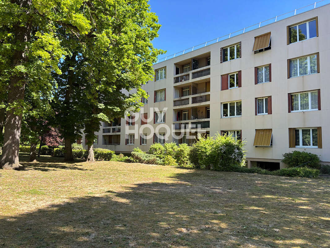 Appartement à LIMEIL-BREVANNES