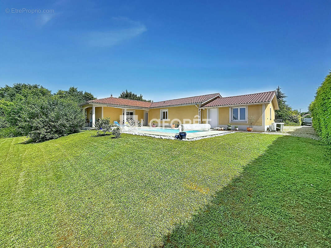 Maison à CHATILLON-SUR-CHALARONNE