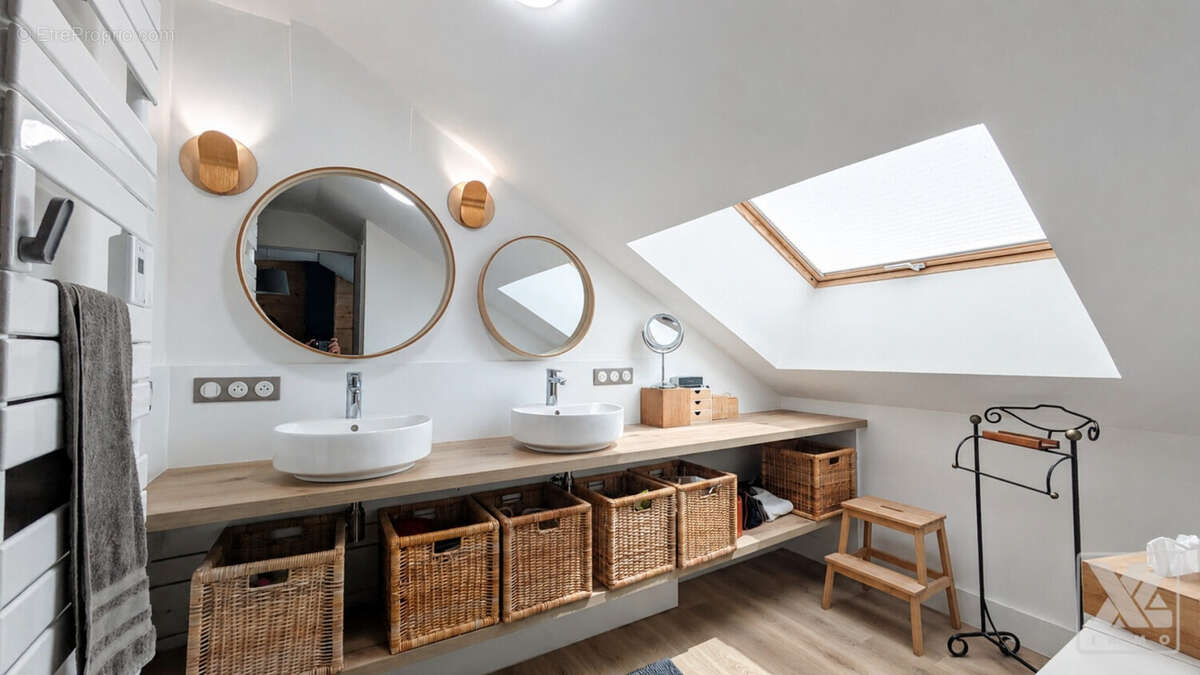 Briançon - Elégante maison familiale de 194 m² - photo 13