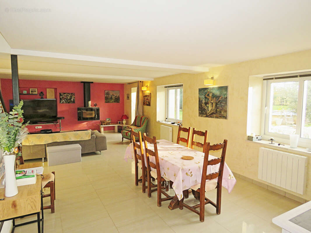 Maison à PERS-EN-GATINAIS