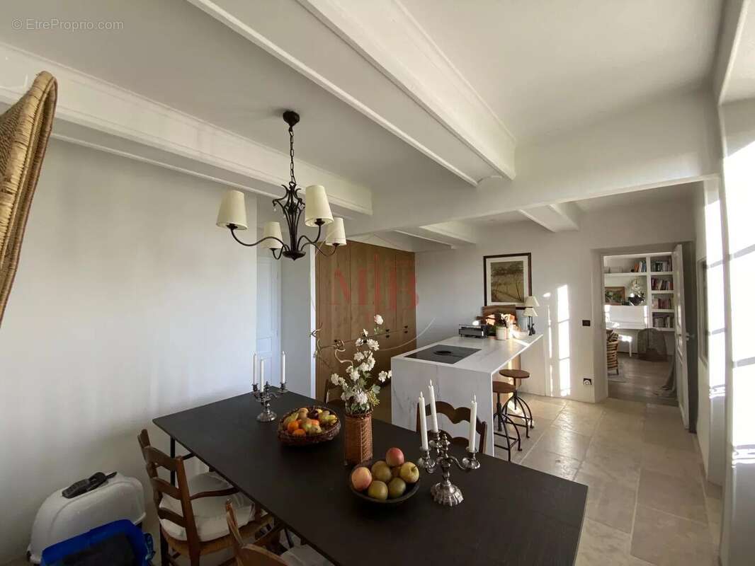 Maison à CADENET