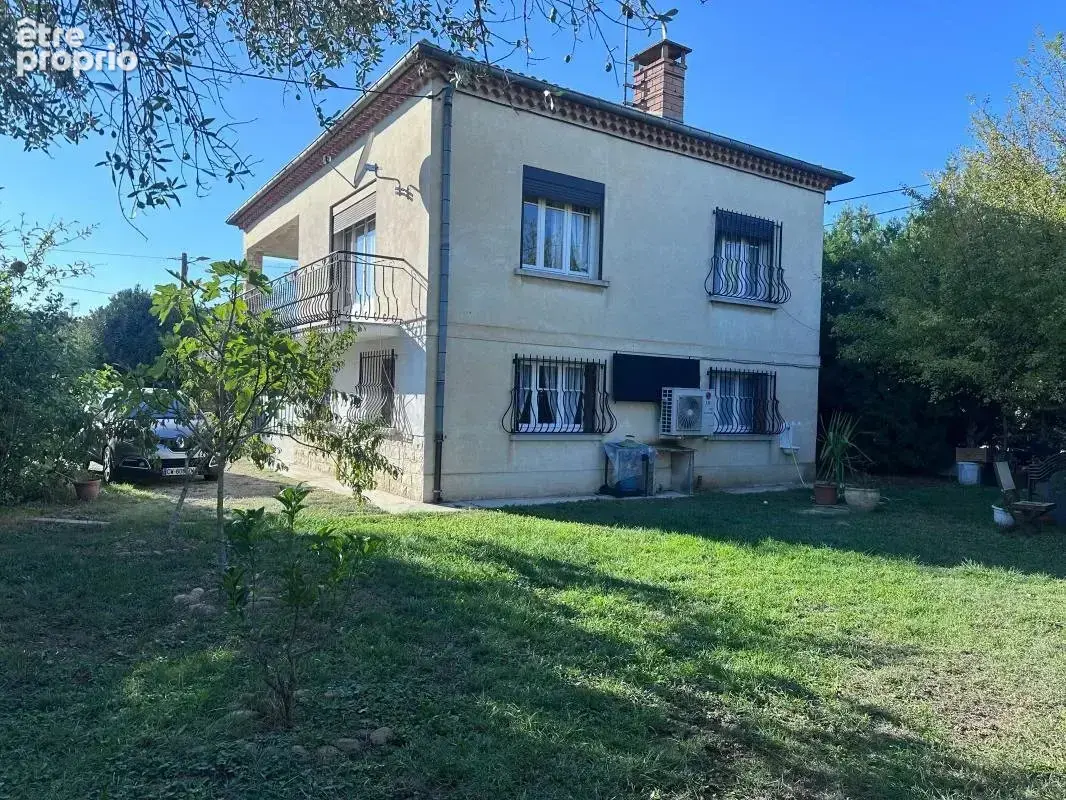 Maison de 160 m2 avec jardin de 844m2 au calme À Vendre - photo 11