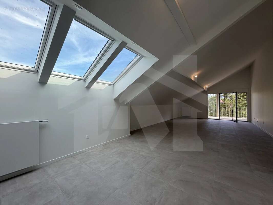 Appartement 4P+C - 110m2 - photo 4