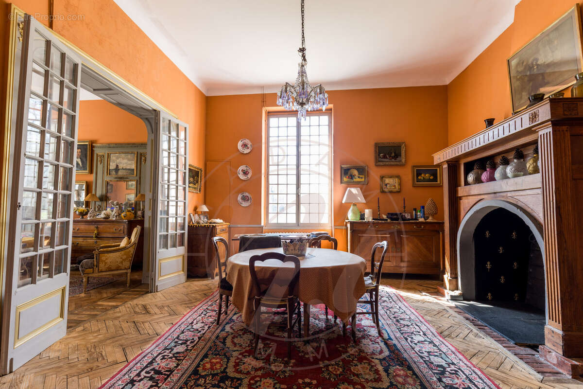 Maison à CAMPAGNE