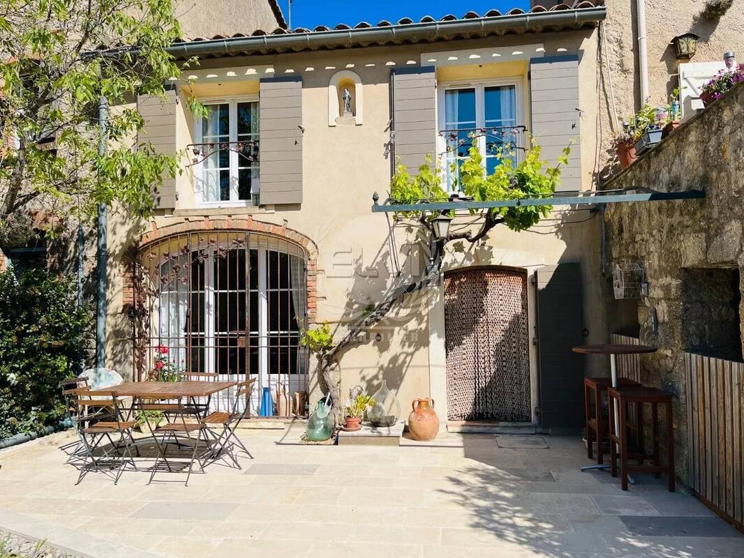 Maison à PLAN-DE-LA-TOUR