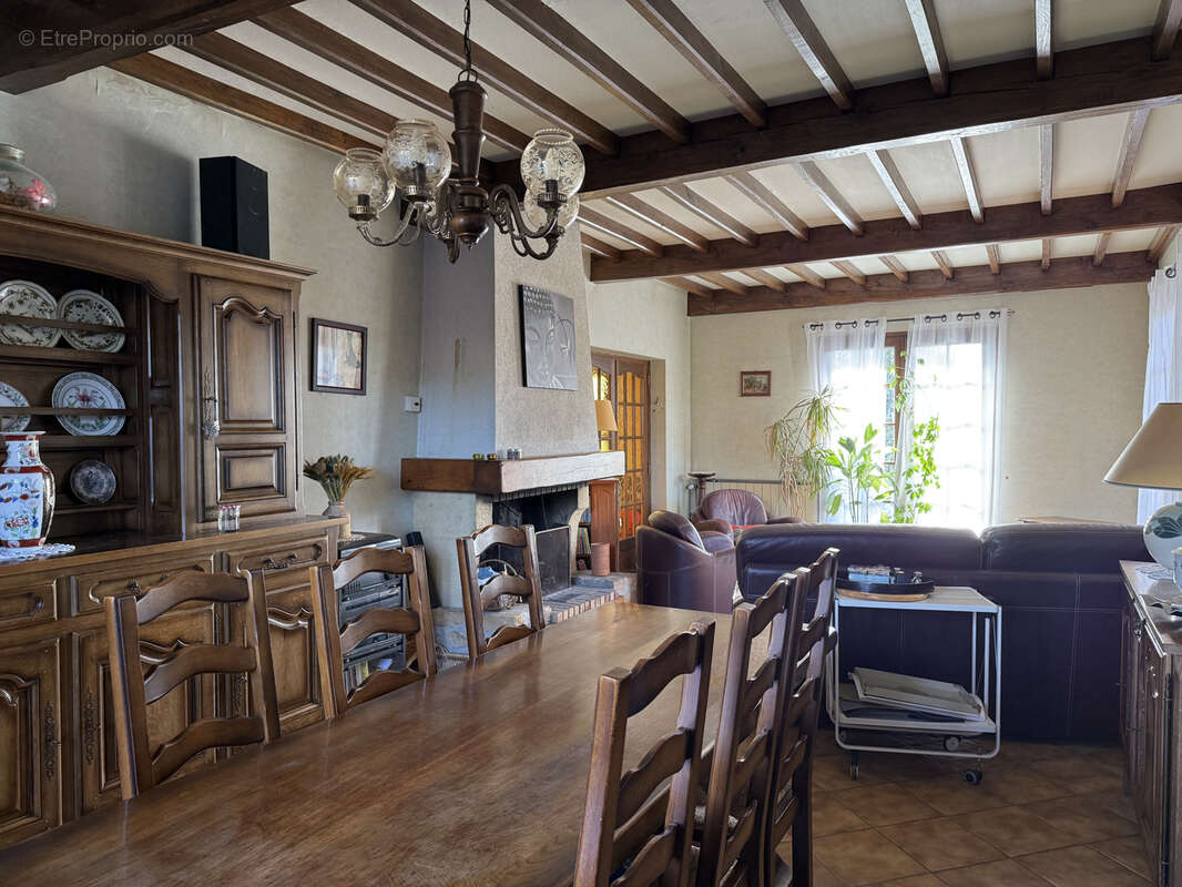 Maison à SAINT-GERMAIN-LAVAL