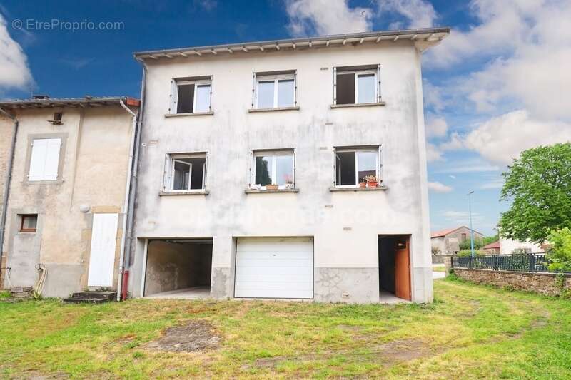 Appartement à CHATEAUPONSAC