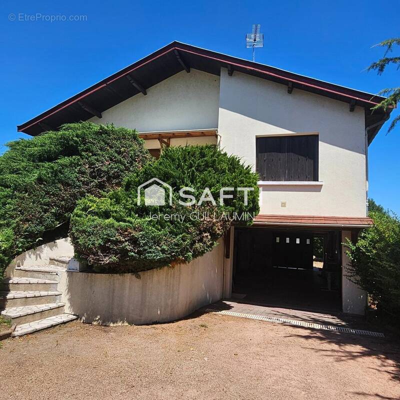 Photo 1 - Maison à BELLERIVE-SUR-ALLIER