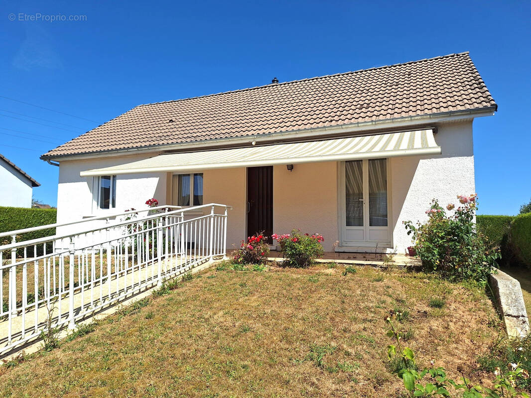 Maison à COURVILLE-SUR-EURE