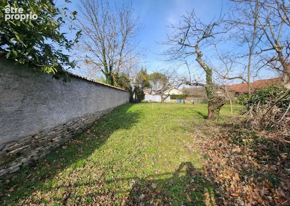 Photo Terrain à Chaponost au prix de 265 000€