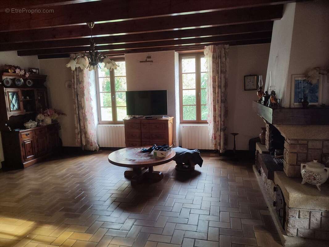 Maison à COURPIGNAC