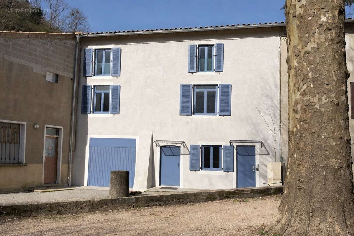 Appartement à BEAUJEU