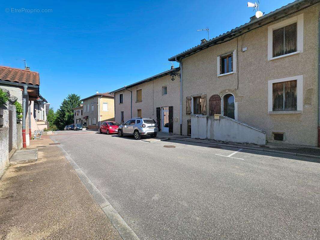 Maison à SAINT-GEORGES-D'ESPERANCHE