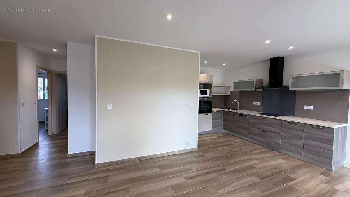 Appartement à SANTA-LUCIA-DI-MORIANI