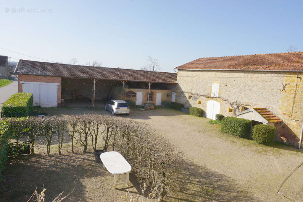 Maison à PARAY-LE-MONIAL
