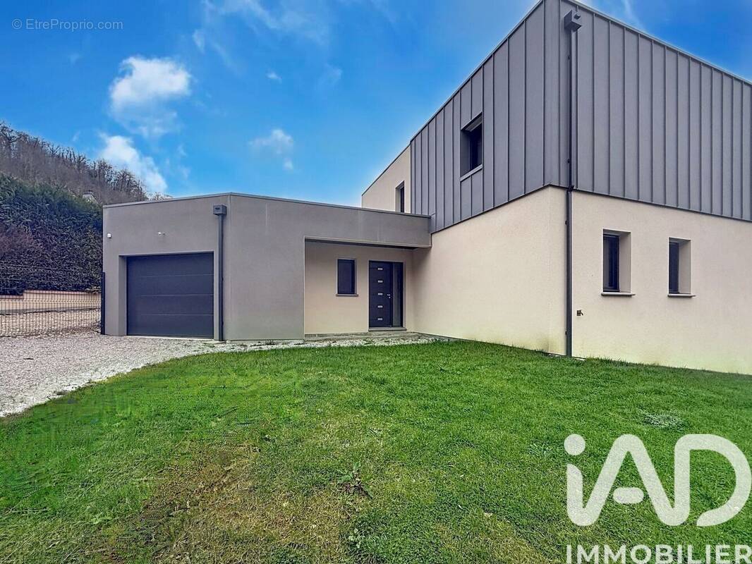 Photo 1 - Maison à AMFREVILLE-LA-MI-VOIE