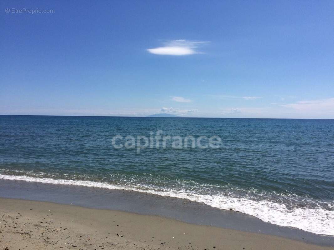 A vendre maison de vacances traversante de 31m2, dans une résidence en bord de mer avec piscines, activités et restaurant à Cast - photo 18