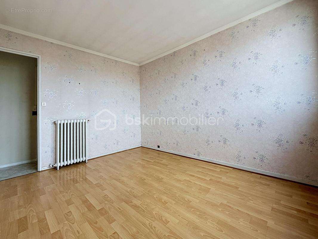 Nouveau bezons au dernier etage – t3 avec balcon cave et un box - photo 18