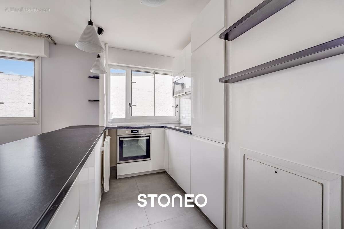 Appartement à NEUILLY-SUR-SEINE