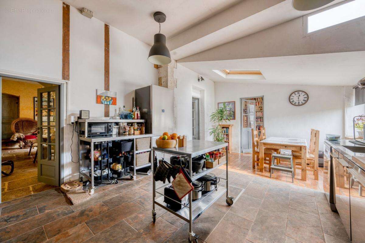 Maison à RUFFEC