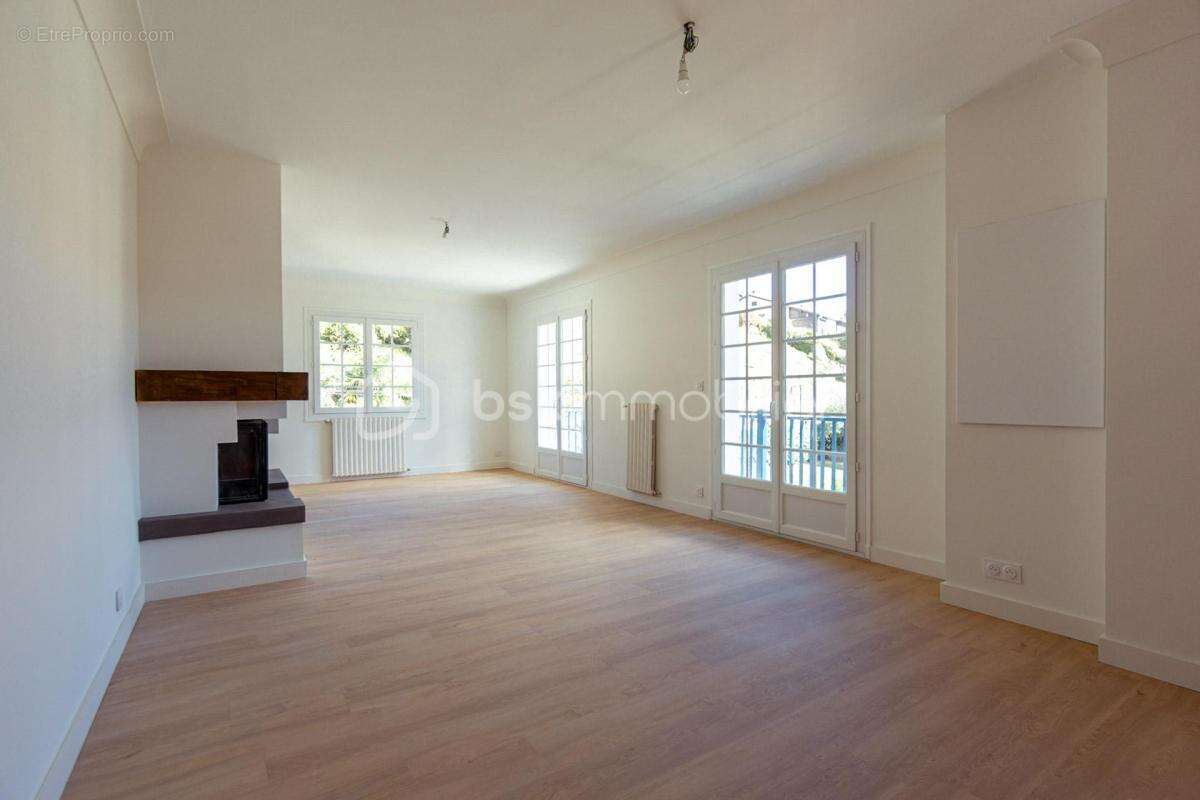 Saint Jean de Luz - Appartement T4 avec jardin - photo 3