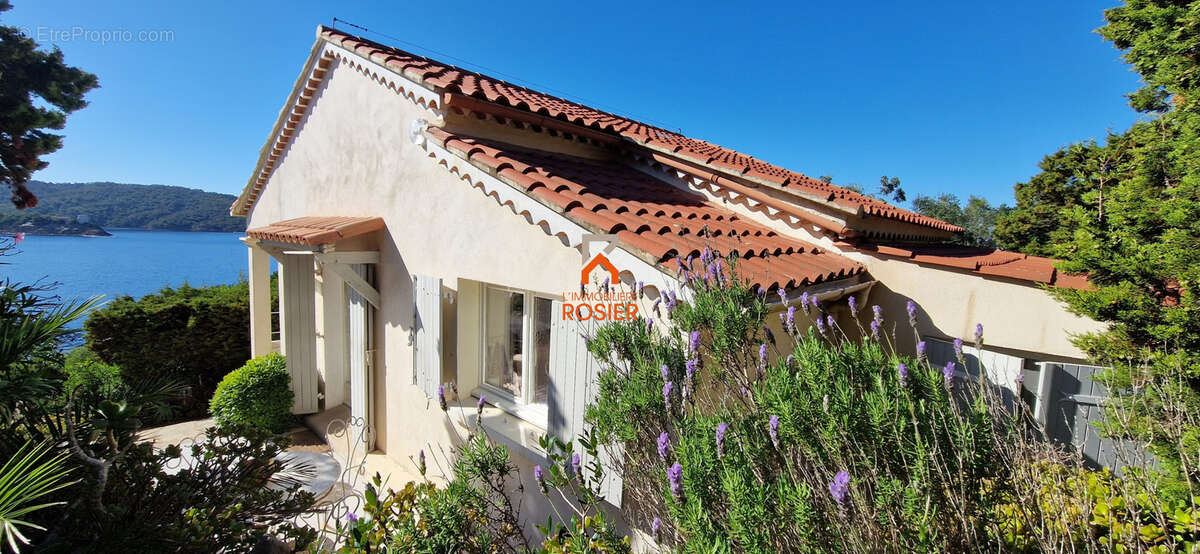 Maison à HYERES