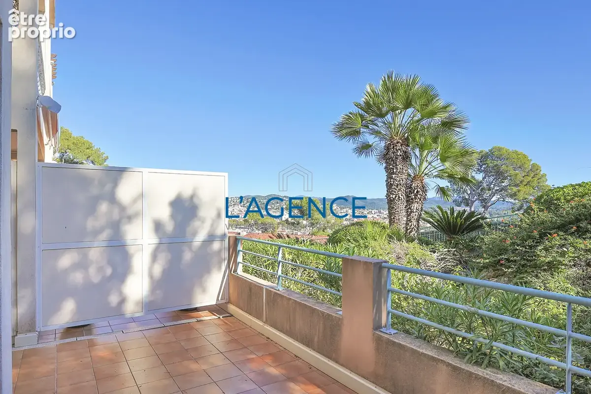 Appartement T4 de 95 m2 avec terrasse de 42 m2 dans résidence de standing fermée et verdoyante - photo 8
