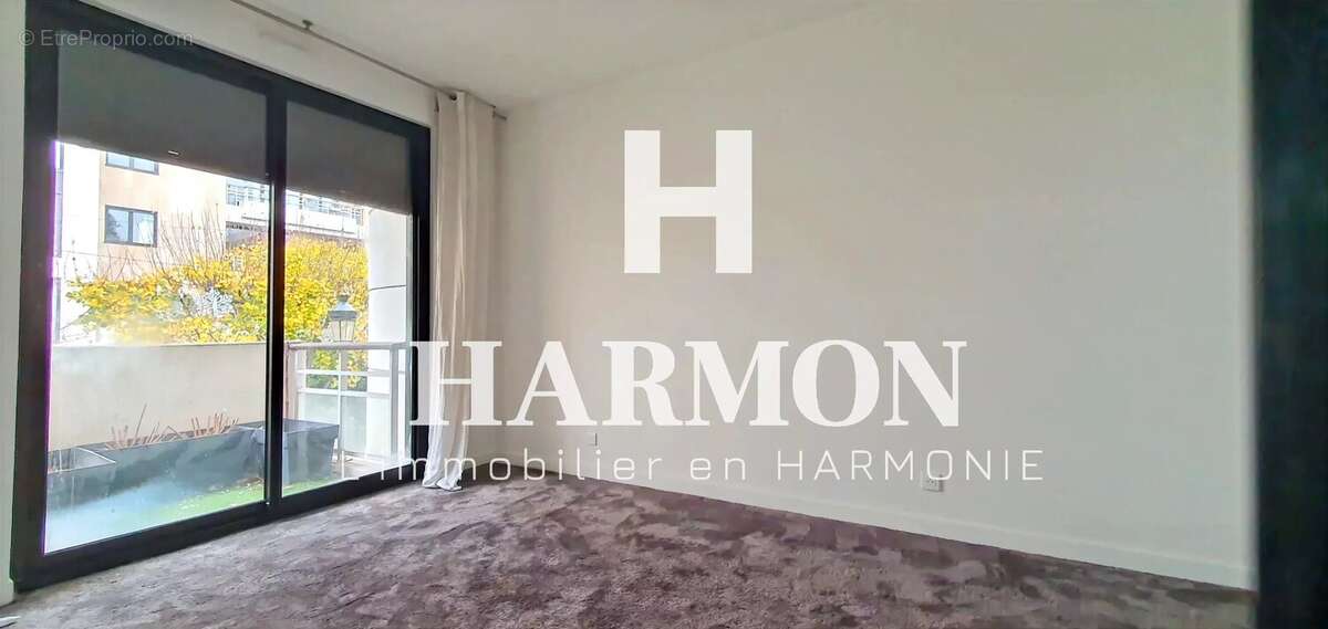 Appartement à LEVALLOIS-PERRET