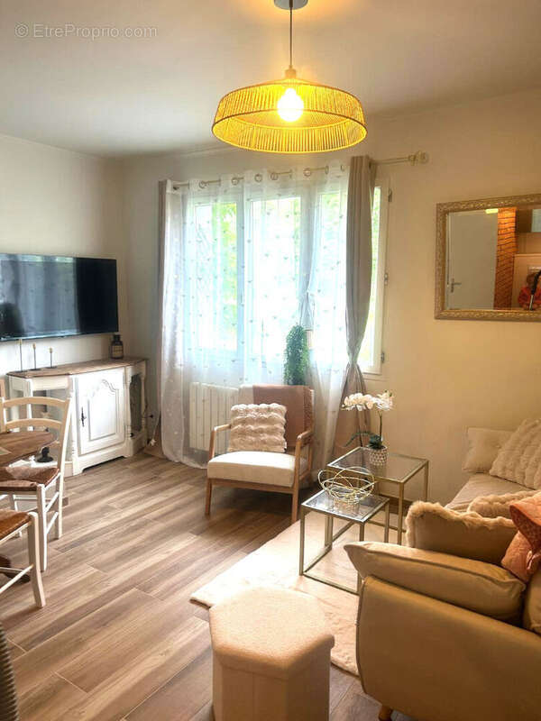 Duplex 2 pièces ** Sans travaux SARTROUVILLE - photo 2