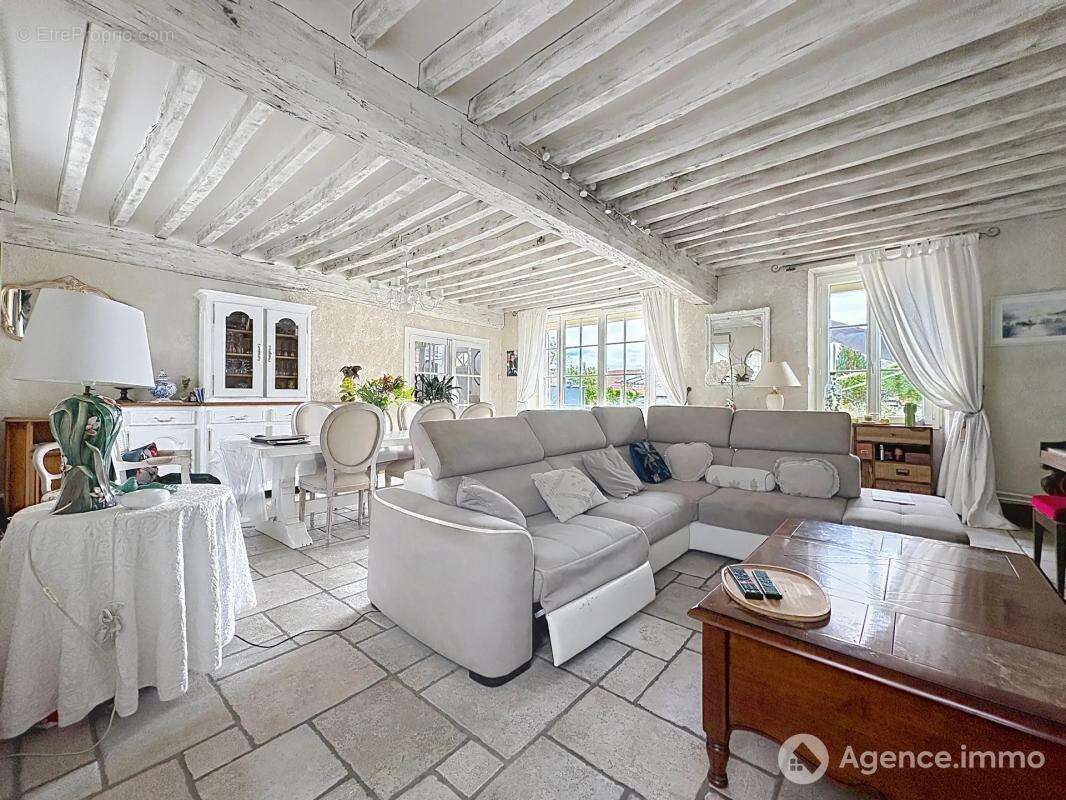 Maison à CHECY